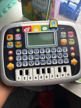 Light-Up Learning Laptop Toy - Black/Silver Vtech Ipad